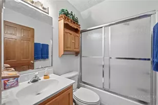 162 Rock Spring Cir, Sugar Mountain, NC 28604 - Photo 18