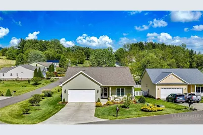 209 W Evergreen Street, West Jefferson, NC 28694 - Photo 1