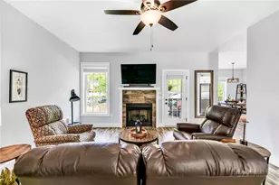 209 W Evergreen St, West Jefferson, NC 28694 - Photo 14