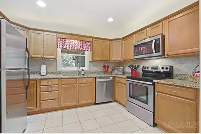 164 Rocky Meadows, Newland, NC 28657 - Photo 8