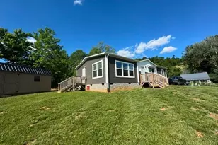 179 Wallace Ln, Jefferson, NC 28640 - Photo 2