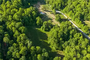 657 Lawrence Greene Rd, Deep Gap, NC 28618 - Photo 16