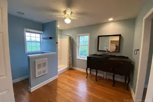 417 Will Vannoy (Upper Level) Rd, West Jefferson, NC 28694 - Photo 10