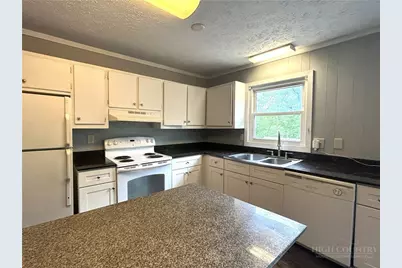 173 Old Turnpike NW Road, Banner Elk, NC 28604 - Photo 8