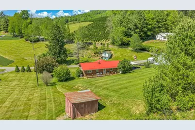 346 Piney Creek Road, Lansing, NC 28643 - Photo 4
