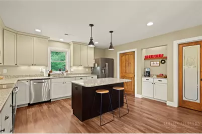390 Mount Valley Drive, Fleetwood, NC 28626 - Photo 18