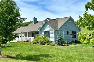 230 Rocky Creek Ct, Jefferson, NC 28640 - Photo 2
