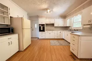 1000 Hill Ave, Wilkesboro, NC 28697 - Photo 28
