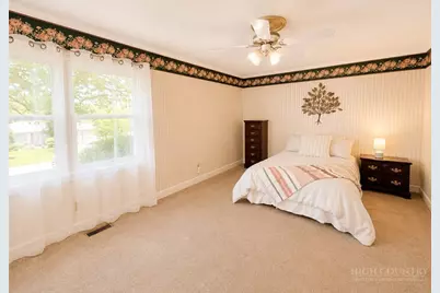 1000 Hill Avenue, Wilkesboro, NC 28697 - Photo 10
