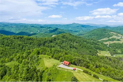 962 Hawks Roost Trail, Vilas, NC 28692 - Photo 2