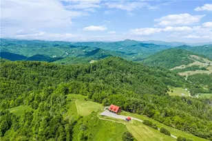 962 Hawks Roost Trail, Vilas, NC 28692 - Photo 2