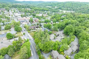 202 Village Green Rd, Blowing Rock, NC 28605 - Photo 22