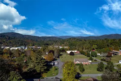 209 Apache Street, Newland, NC 28657 - Photo 12