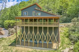 150 Mistletoe Ln, Blowing Rock, NC 28605 - Photo 4