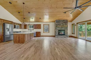 150 Mistletoe Ln, Blowing Rock, NC 28605 - Photo 12