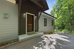 107 Glen View Rd, Boone, NC 28607 - Photo 2