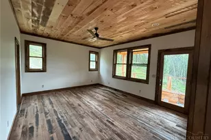 149 River Spring Rd, Sugar Grove, NC 28679 - Photo 16