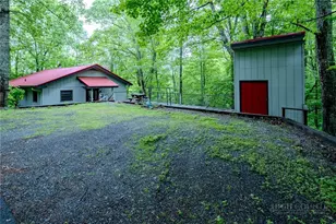 214 Jack Pine Loop, Newland, NC 28657 - Photo 2