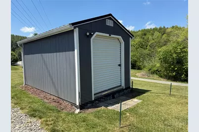 9350 Nc Hwy 88 E Highway, Laurel Springs, NC 28644 - Photo 10