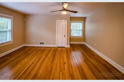 803 N First Avenue, Conover, NC 28613 - Photo 26