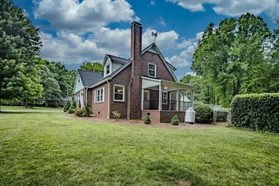 803 N First Avenue, Conover, NC 28613 - Photo 4