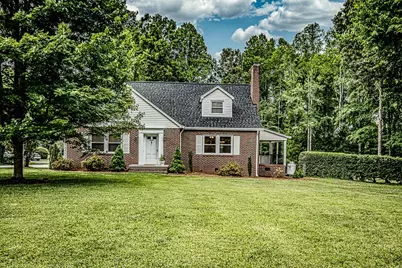 803 N First Avenue, Conover, NC 28613 - Photo 1