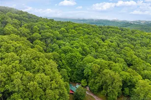 340 Parkway Estates Rd, Laurel Springs, NC 28644 - Photo 34