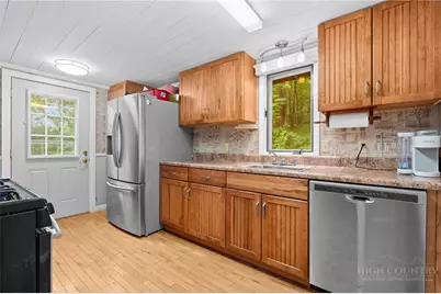 340 Parkway Estates Road, Laurel Springs, NC 28644 - Photo 12