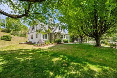 616 Cranberry Street, Newland, NC 28657 - Photo 2