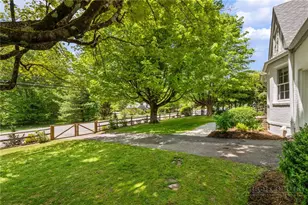 616 Cranberry St, Newland, NC 28657 - Photo 46