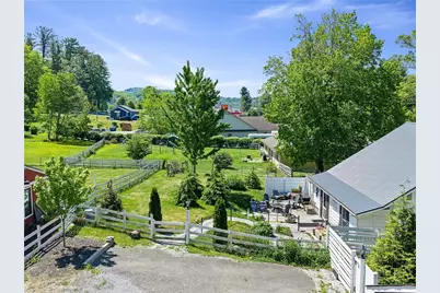490 and 494 Cranberry Street, Newland, NC 28657 - Photo 6