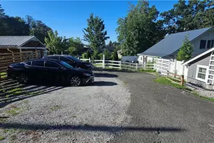 490 and 494 Cranberry St, Newland, NC 28657 - Photo 34