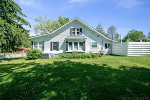 490 and 494 Cranberry St, Newland, NC 28657 - Photo 4