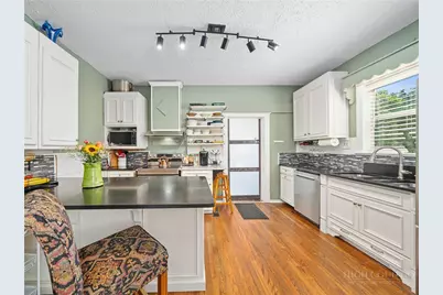 490 and 494 Cranberry Street, Newland, NC 28657 - Photo 12