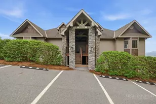 166 Trails End, Sugar Mountain, NC 28604 - Photo 4