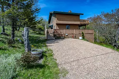 125 Skiway Circle, Beech Mountain, NC 28604 - Photo 4