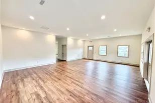 300 N Jefferson Ave, West Jefferson, NC 28694 - Photo 6