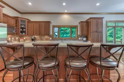 386 Billy Goat Bluff, Elk Park, NC 28622 - Photo 8