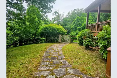386 Billy Goat Bluff, Elk Park, NC 28622 - Photo 2