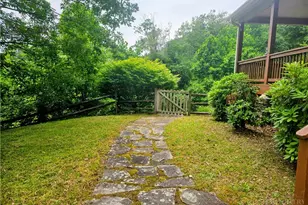 386 Billy Goat Blf, Elk Park, NC 28622 - Photo 2