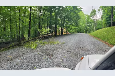 130 E Blueberry Lane, Beech Mountain, NC 28604 - Photo 14