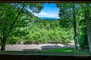 933 Autumn Valley Dr, West Jefferson, NC 28694 - Photo 8