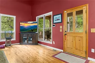 405 Snowridge Rd, Banner Elk, NC 28604 - Photo 8