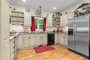 405 Snowridge Rd, Banner Elk, NC 28604 - Photo 12