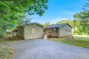 409 Ellis Rd, West Jefferson, NC 28694 - Photo 1