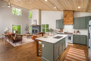 207 Laurel Canopy Ln, Boone, NC 28607 - Photo 2