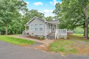 374 Deer Ln, Union Grove, NC 28689 - Photo 2