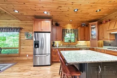 107 Woodridge Rd + 4.6 Acres, Beech Mountain, NC 28604 - Photo 12