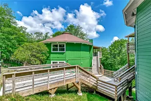 104 Hornbeam Rd, Beech Mountain, NC 28604 - Photo 1