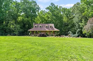 4013 Carlton Dr, Claremont, NC 28610 - Photo 2